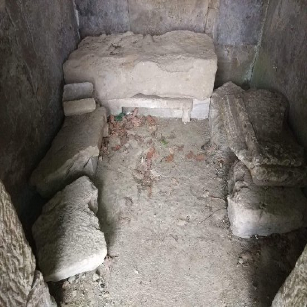 Varret monumentale në Selcën e Poshtme